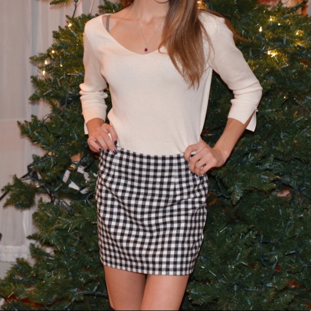 Cute checkered black and white skirt